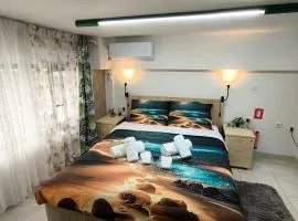 Apartment near Metro&Tram,10 min to Plaka&Syntagma