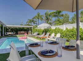 Luxury Home with Heated Pool close to beaches, hotel di Lighthouse Point