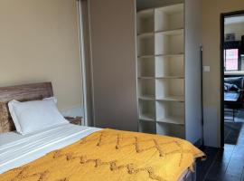 Le Mardhuia - T2, Hotel in Bouéni