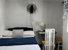 Corner Nook Transient, viešbutis mieste Mexico