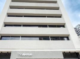 Loft with Balcony and Rooftop Pool - The Avenue, Hotel in der N&auml;he vom Flughafen Asunci&oacute;n, Asunci&oacute;n