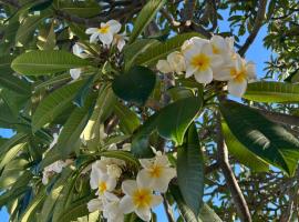 Shore side, hotel in Scarborough