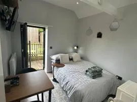 The idyllic Acorn Lodge