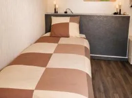 Chambre tout confort Saphir 1 à 3 P dans belle maison