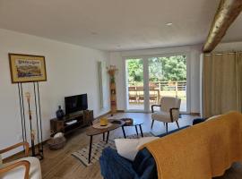 Gite Bergamote, hotel i Champenoux