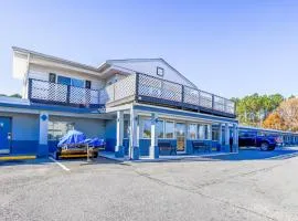 Whispering Pines by Hotel O White stone VA