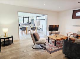 Les Glycines Spacieux appartement 6 pers avec Jardin à 200m du Lac, hotel a Sévrier