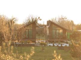 Our village, hotell i Khoni