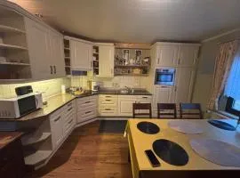 Elnucs Ferienhaus Pirucha - Platz & Ruhe für 10