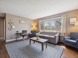 Minutes to Notre Dame - The Light on Brighton, Villa in South Bend