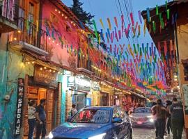 Hotel Huasca Terrazza, מלון בהואסקה דה אוקמפו