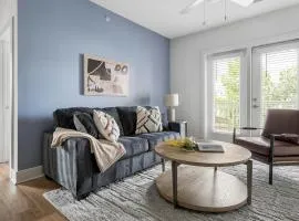 Landing Apartments - The Mason at Six Mile Creek