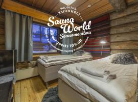 Kuukkeli Log Houses Porakka Inn, villa in Saariselk&auml;