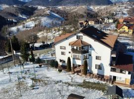 Pensiunea Tabacaru, hotel a Peştera