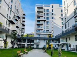 Luxury Apartment private parking, hotel mewah di Craiova