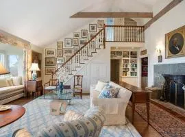 Oceanside Estate Main House Apt with beach access