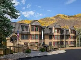 Marriott's StreamSide Evergreen at Vail