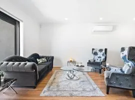 Spacious Tarneit Home with Private Garden