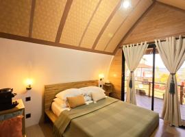 Kubotique Beachfront Staycation, kh&aacute;ch sạn ở El Nido