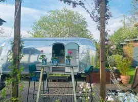 Marilyn - Vintage Airstream