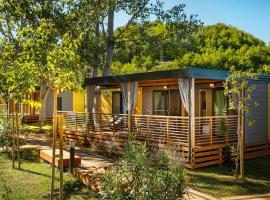 Amazing Stacaravan In Lopar With Wifi, campeggio a Lopar