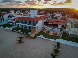 Maui Praia Pousada & Restaurante, hotel em Extremóz