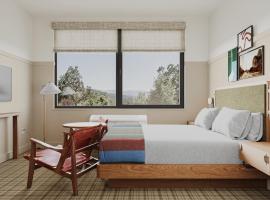 Outbound Yosemite, hotel u gradu Oakherst