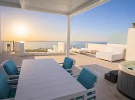 3 BEDROOM OCEAN VIEW PENTHOUSE WITH PRIVATE TERRACE & jACUZZI