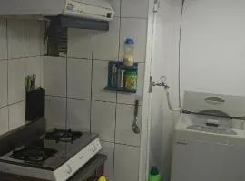 Zhongshan Elementary School Station 4 minutes Elevator whole floor single room Double bed Quiet and comfortable