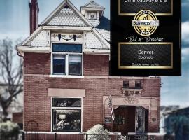Off Broadway B & B, hotel in Denver