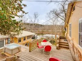 Lake Taneycomo Retreat Boat Slip, Pets Welcome!