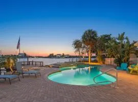 Luxury Waterfront Oasis