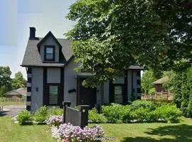 Modern 4 Bedroom Ground Floor Bungalow Style Home