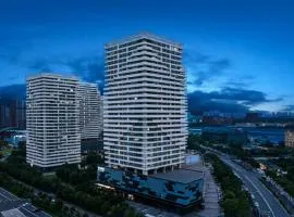 Madison Hotel Wuhan Living Room Polar Ocean World