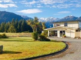 Glacier View Motel, hotel in Tatare