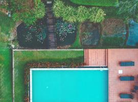 Lolu Village Resort, hotel in Anuradhapura