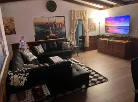 5 Min to Siesta Key Beach Spacious 2BR Getaway