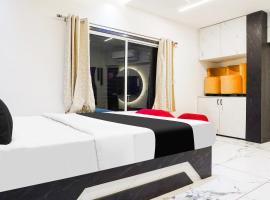 Hotel O SR & Guest House 2, hotel in Sakardarā