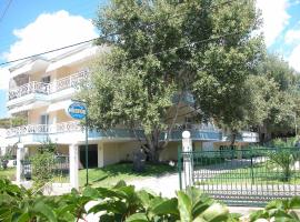 Hotel Nestor, aparthotel en Toroni