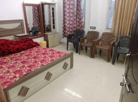 SPOT ON Sankalp Hotel, hotel in Pratāpgarh