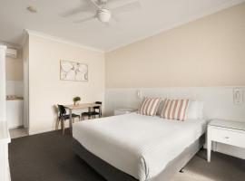 Catalina Motel Lake Macquarie, hotel a Toronto