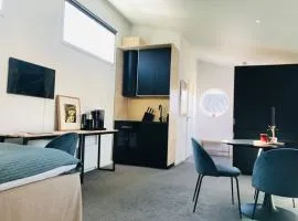 Private apartment with hotel feeling