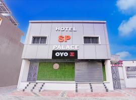 SPOT ON Hotel SP Palace, hotel in Surat