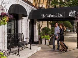 The Willows Hotel, hotel in Chicago