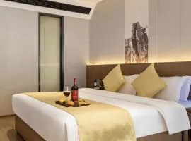 GUI YUAN ZHEN PIN HOTEL -Approximately 3km away from the east gate of Zhangjiajie National Forest Park,Free local specialty breakfast, Attraction Tickets Serivce in advance,Free one-way shuttle service for 4 nights or more,English customer service