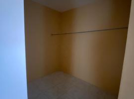 Vista Al Mar, hotel em Content