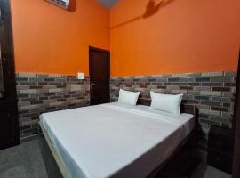POP 84168K Deepak Guest House, hotel in Bhuteshwar