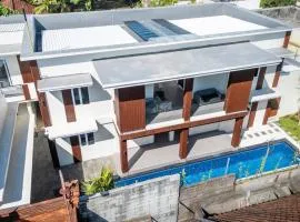 Alyxia 1 Bedroom Apartment in Central Seminyak