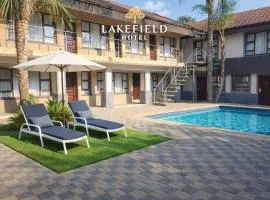 Lakefield Hotel