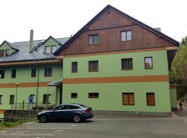 Apartmány Orbit Karlov, hotel v Malé Morávce
